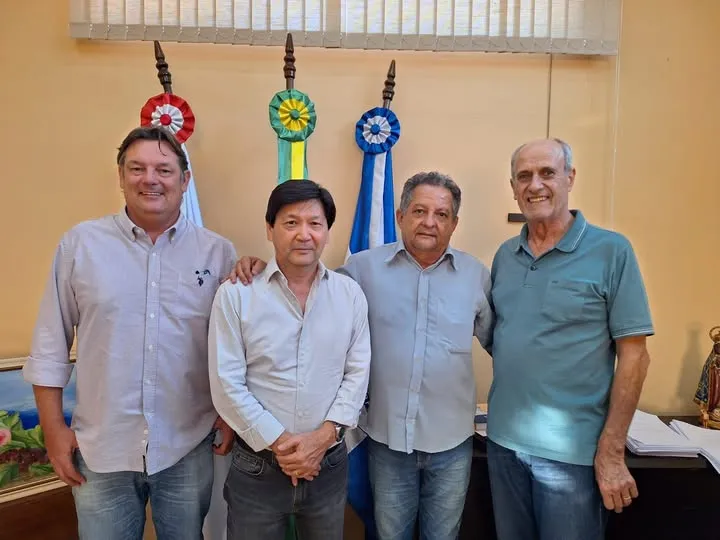 Cocapec reafirma compromisso com o desenvolvimento de Claraval em visita ao prefeito